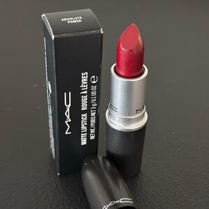 BNIB - MAC Cosmetics Matte Lipstick in Absolute Power - Discontinued